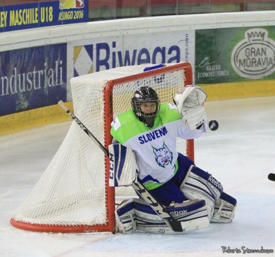 2016apr21_Risi U18_SLO-JPN_01