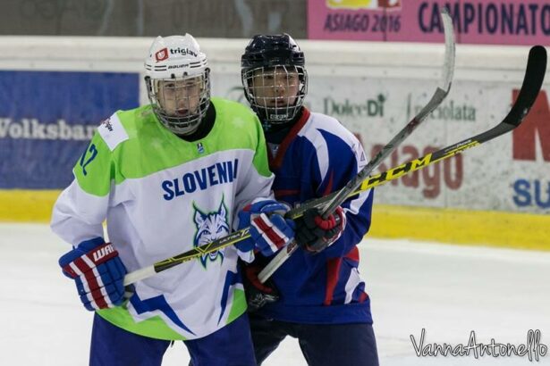 2016apr22_U18_SLO-KOR_01
