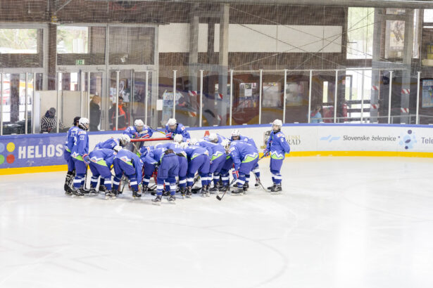 IIHF-SLO-ITA-U18-GP-02