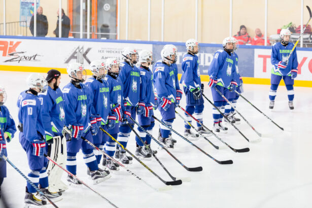 IIHF-SLO-JPN-U18-GP-01